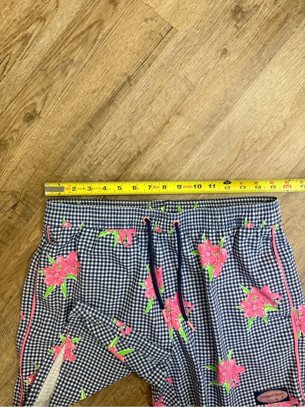 Vineyard Vines • Printed Chappy Swim Trunks